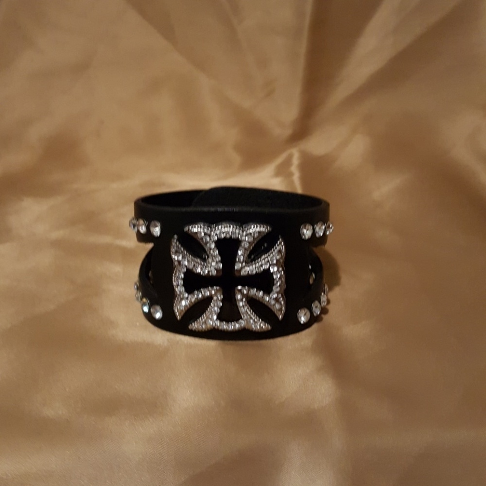 **Jewelry **Leather Bracelet